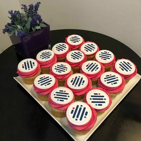 Cupcakes with JRNI logo
